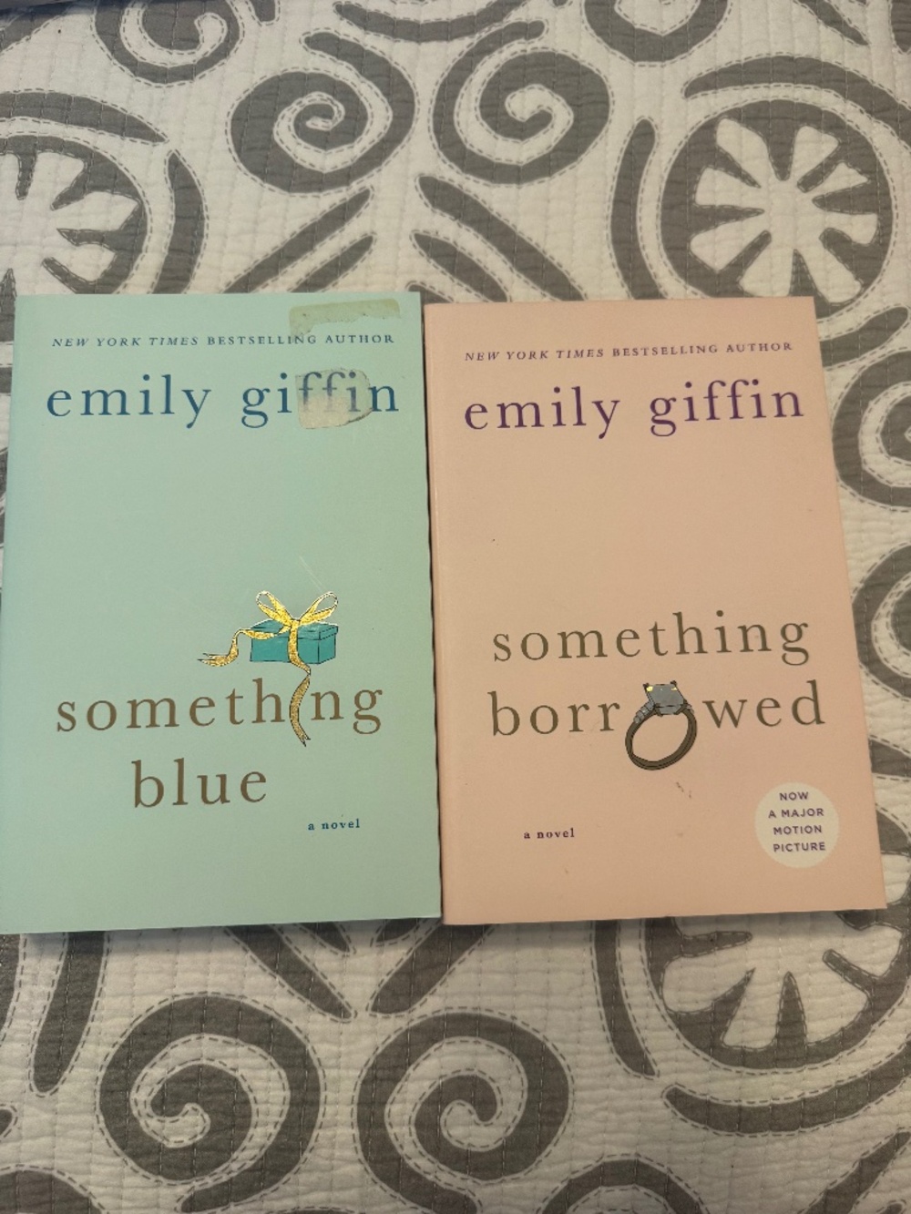 Emily Giffin Something Borrowed & Something Blue Books